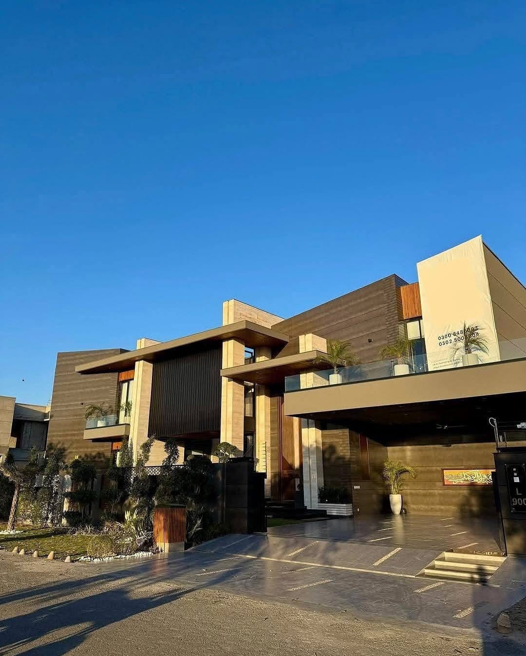Main Margalla Road House — 1 / 1
