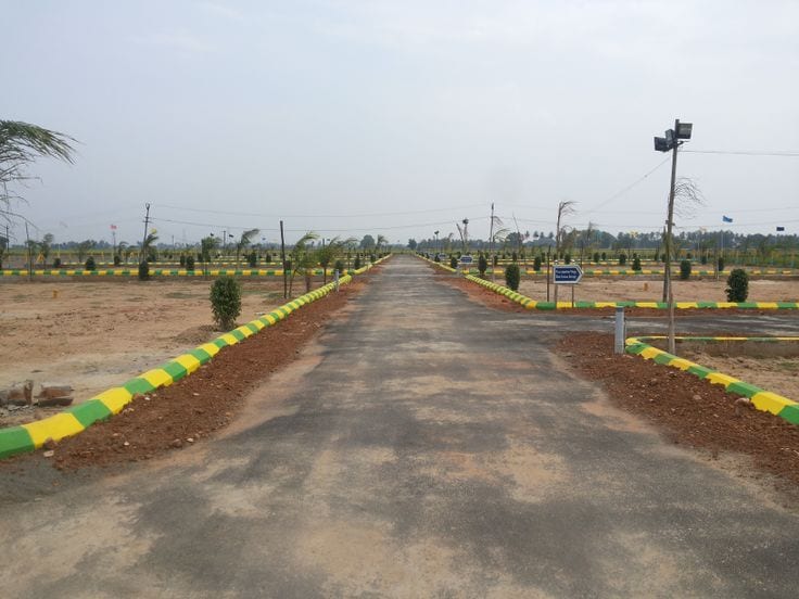 Prime Location Park Facing Plot For Sale In Sector-A Dha Bahawalpur — 1 / 1
