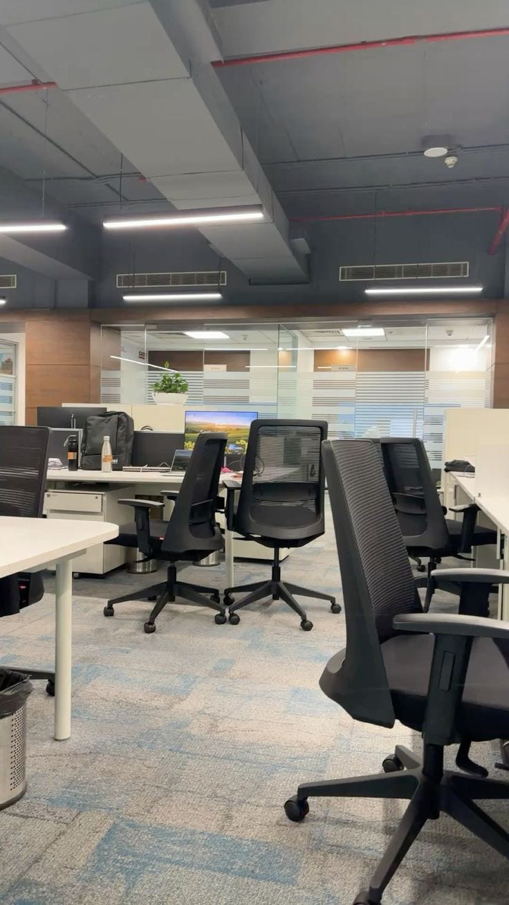 Co-work Space For Rent — 1 / 1
