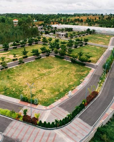 10 Marla Low Budget Possession Plot Available For Sale In Sector-C, DHA Bahawalpur — 1 / 1