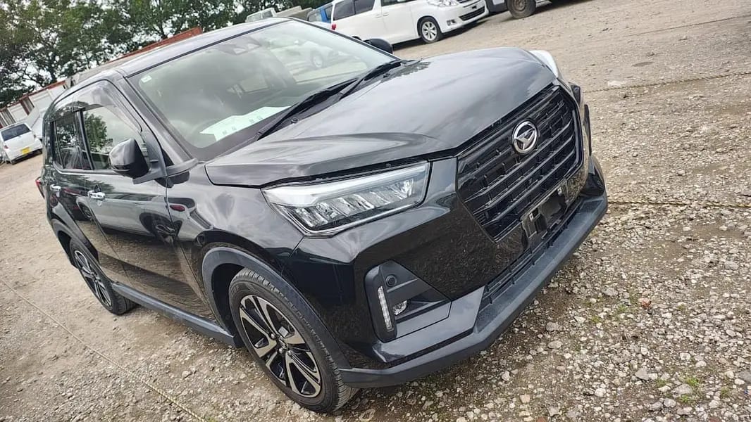 Daihatsu Rocky — 1 / 1