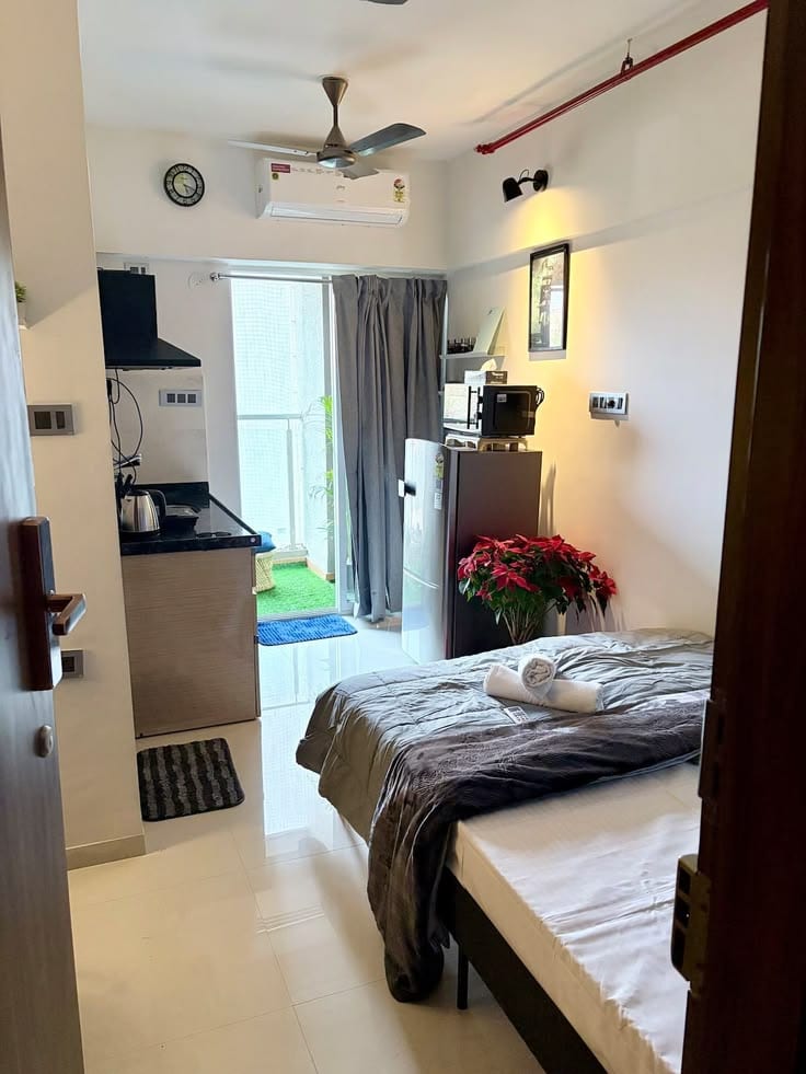 One Bed Ready To Move Apartment For Sale In Iqbal Block Bahria Town Lahore — 1 / 1