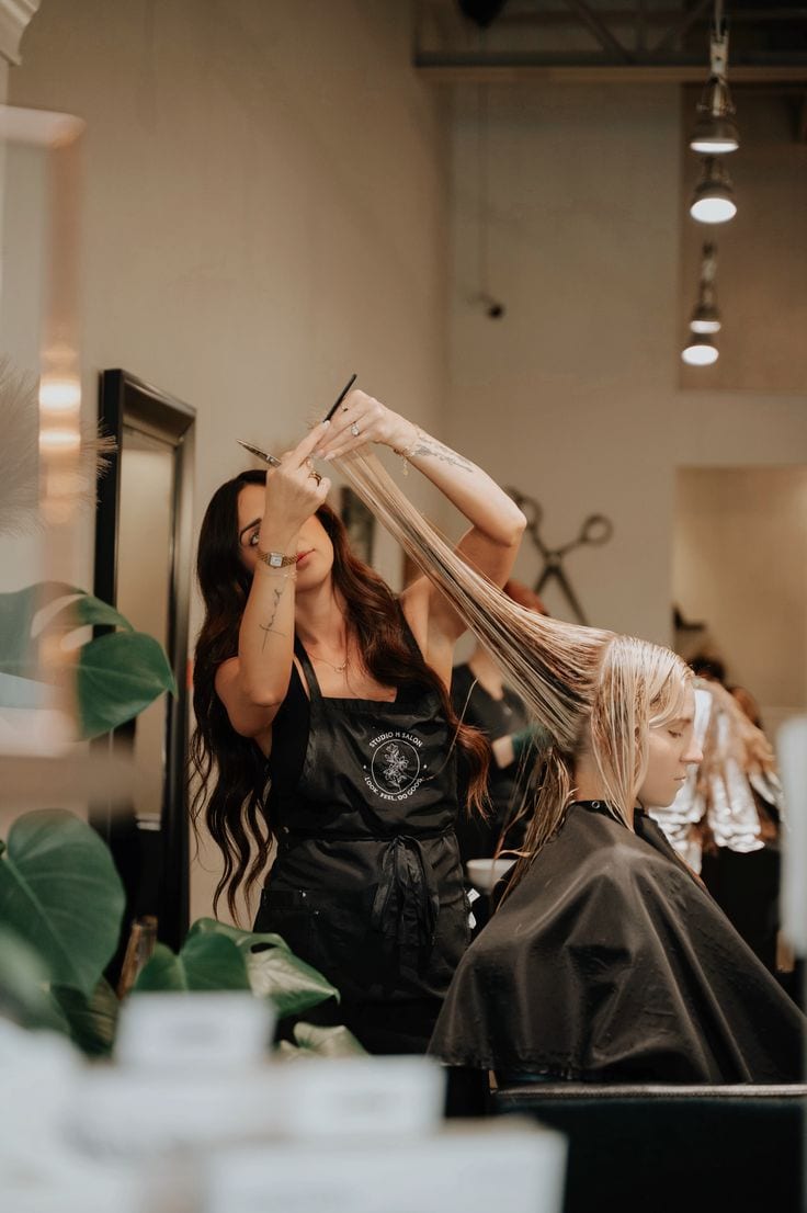 need fresh female staff spa saloon work — 1 / 1