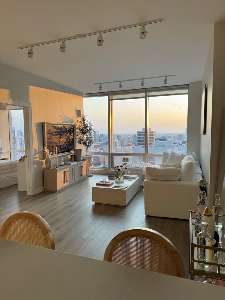 Flat Of 900 Square Feet For Sale In Shahbaz Commercial Area — 1 / 1