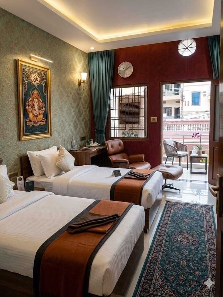 Luxury Studio Hotel Apartment for Short Stay in Bahria Town Lahore — 1 / 1