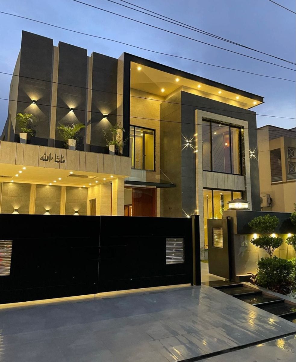House For Sale In F-6 — 1 / 1