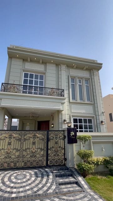 4.5-Kanal Fully Furnished Farmhouse In A High-Status Gated Community, Barki Road Lahore Cantt — 1 / 1