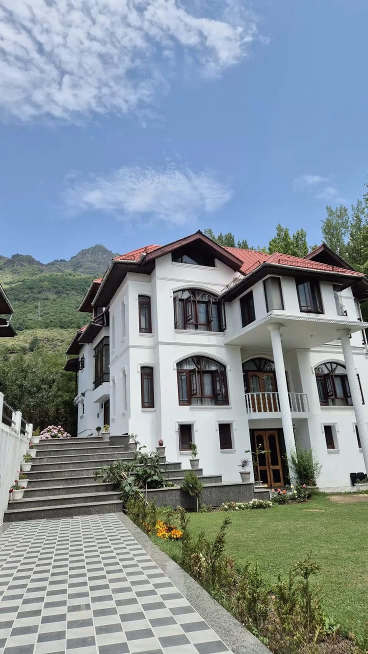 20 Kanal Farm House 4 Bedrooms With Attached 5 Bathrooms Green — 1 / 1