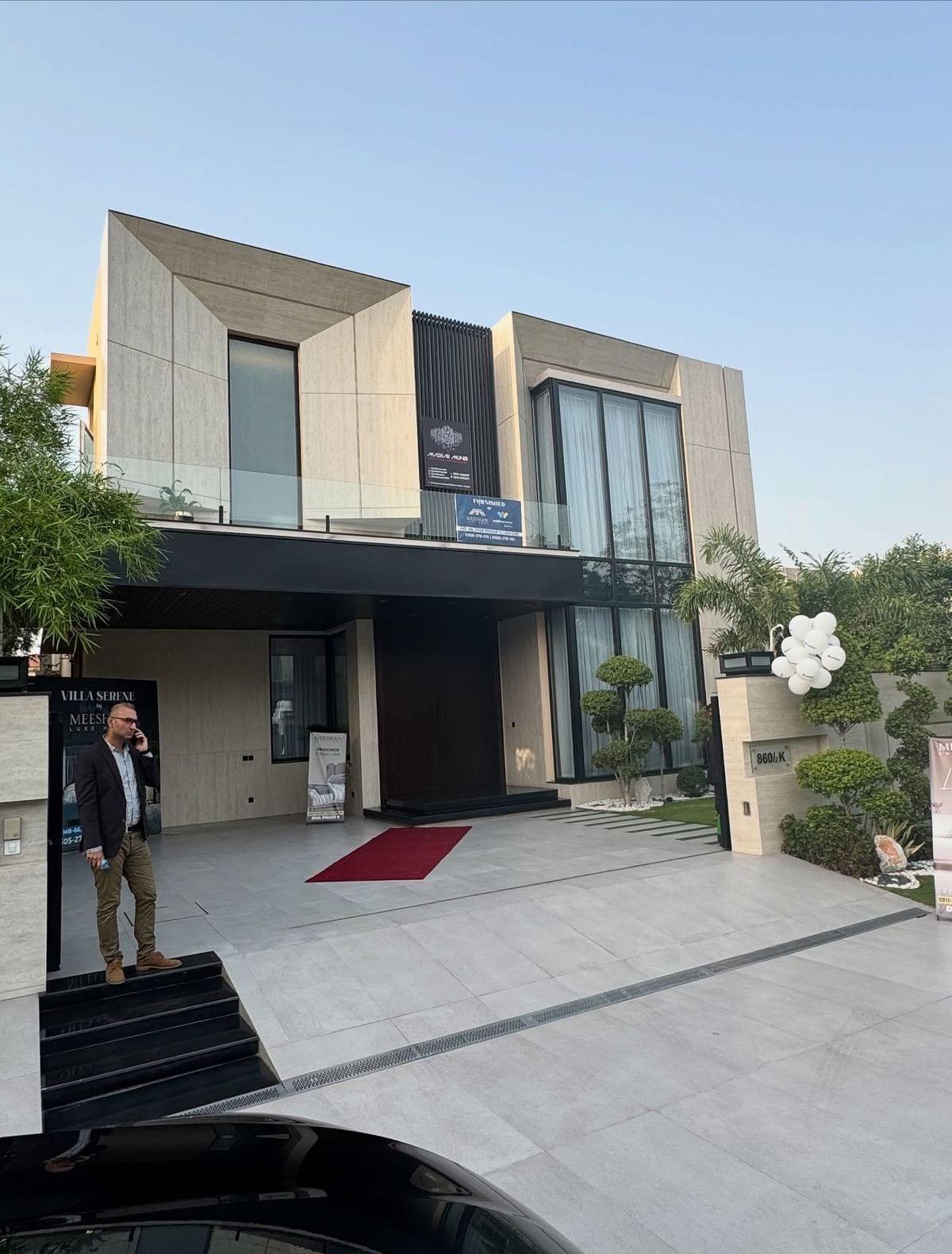 Prestigious 2,000 Square Yard Luxury Estate For Sale In F-7, Islamabad — 1 / 1