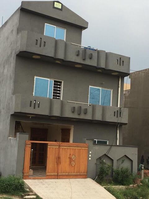 New 4 Marla Double Storey House Electricity No water 30 Feet — 1 / 1