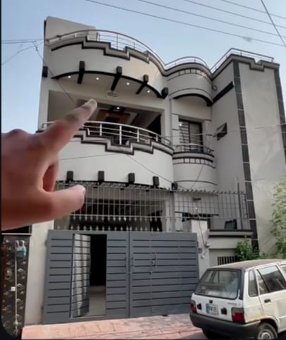 7Marla house 🏠Demand 180 cr — 1 / 1