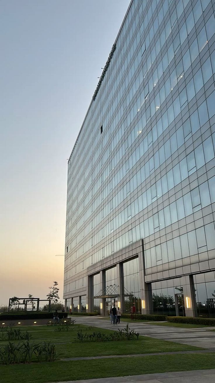 Mumtaz City 2 Kanal Commercial Building For Sale — 1 / 1
