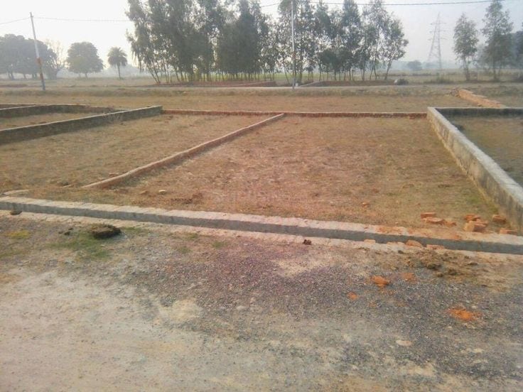 Model Town C Block 10 Marla Plot Available For Sale — 1 / 1