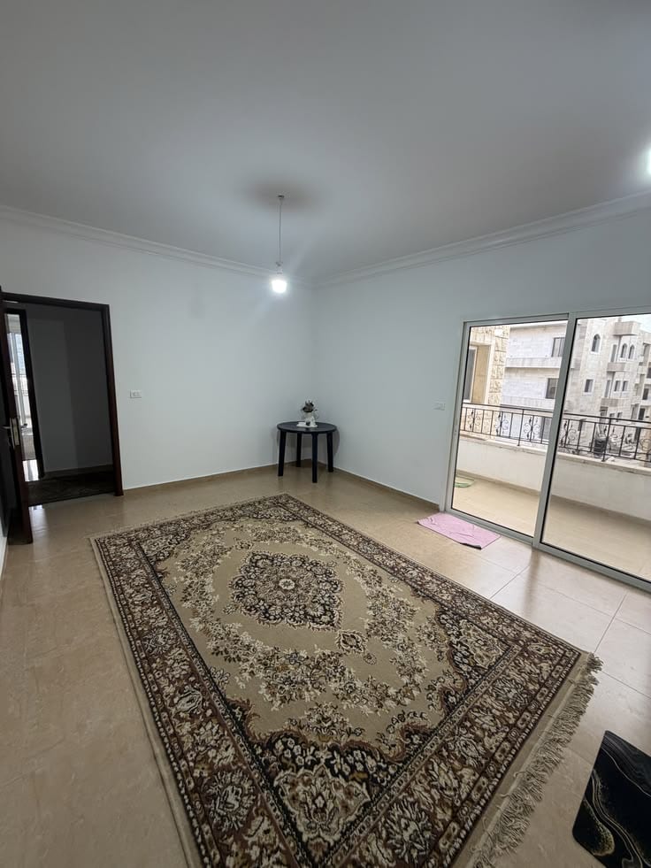 1 bed flate 1st floor for sale — 1 / 1