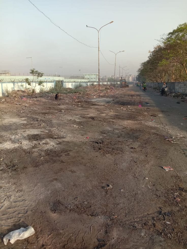 3 KANAL COMMERCIAL CORNER PLOT FOR SALE MAIN COLLEGE ROAD LAHORE — 1 / 1