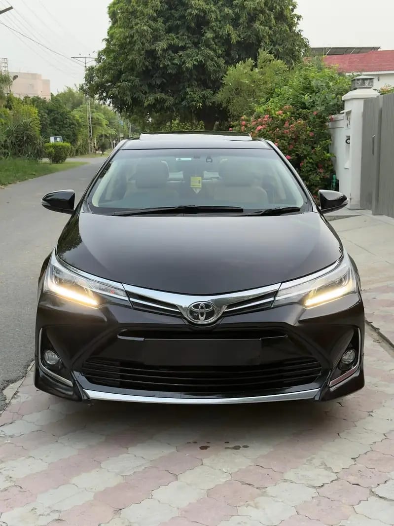 Toyota Corolla Altis Grande X 2021/2022 | 45,000 KM | DHA Phase 4 Lahore — 1 / 1