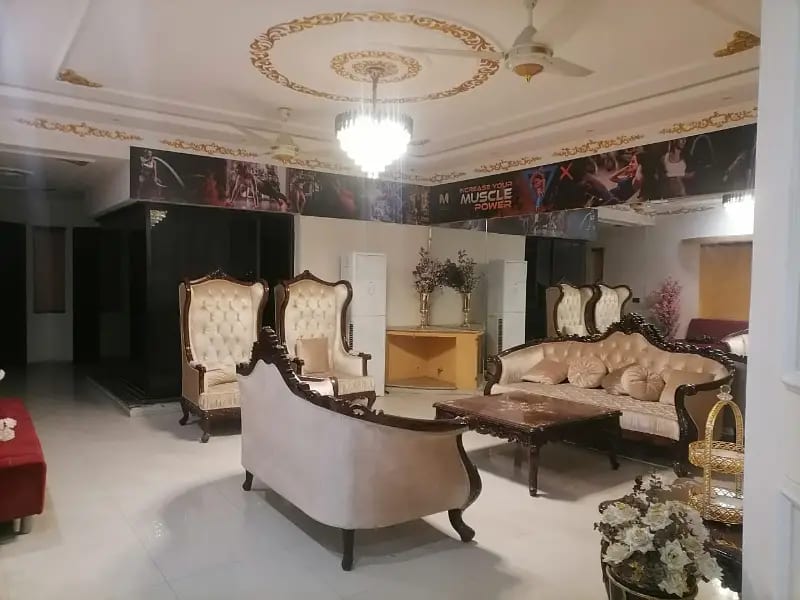 3.80 Crore Brand New Flat For Sale In Askari 11 - Sector D Lahore — 1 / 1