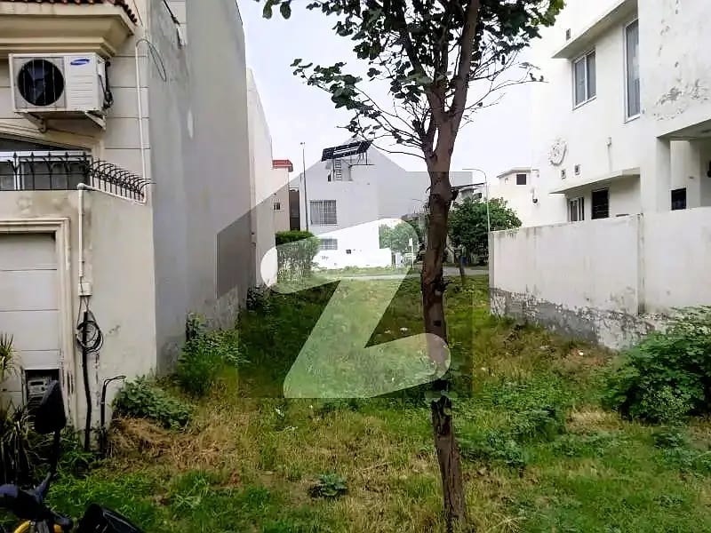 70 Lacs Plot No-5232 Block Y - 5 Marla Plot On Top Location of Phase 7 DHA Lahore For Urgent Sale — 1 / 1