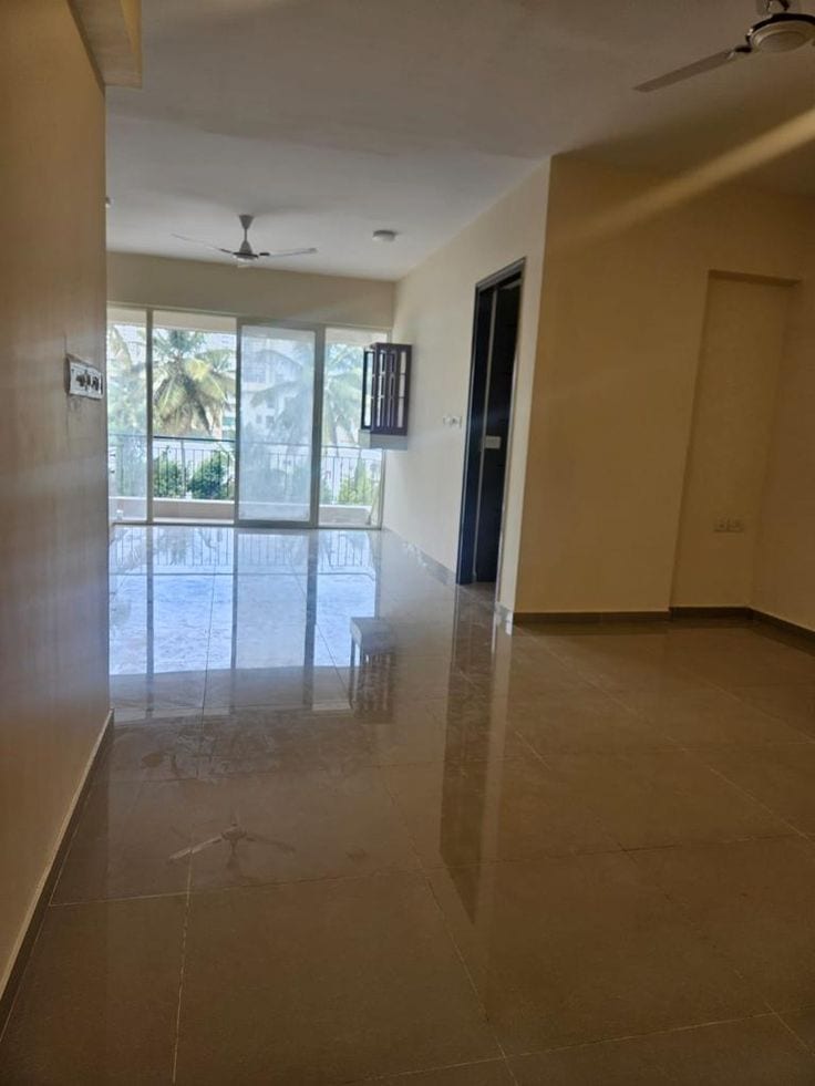 APARTMENT AVAILABLE FOR SALE IN HIGH-RISE — 1 / 1