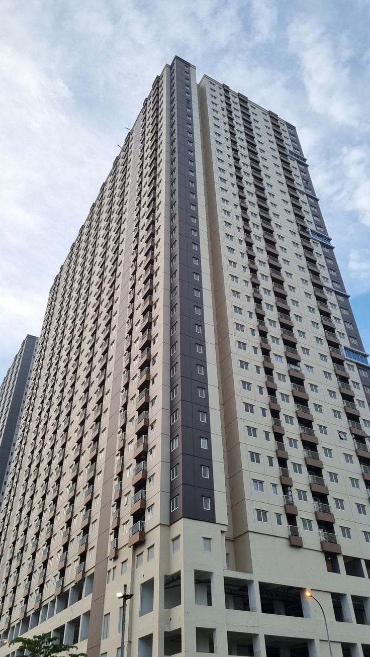 700 Sq Ft Fully Furnished Call Center & Software House Space For Rent — 1 / 1
