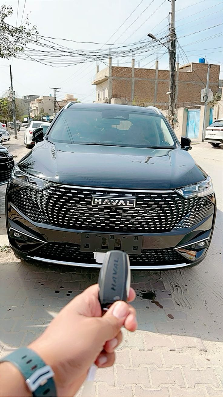 Haval H6 1.5T 2025 | December Registered | 7,526 KM | 8.5 Mil PPF — 1 / 1