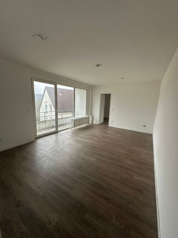 Fully Renovated 3 Bed DD Apartment For Sale — 1 / 1