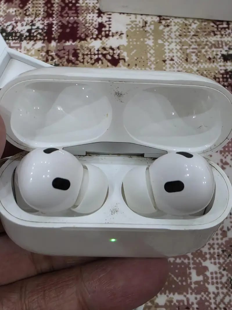 Apple AirPods Pro 2 — 1 / 1