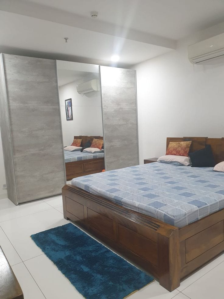 STUDIO APARTMENT FOR SALE — 1 / 1