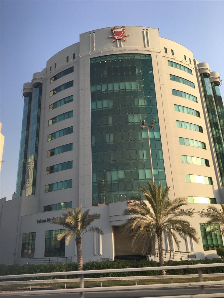 Ultra-Prime 1-Kanal Commercial Building for Sale | F-7 Markaz — 1 / 1