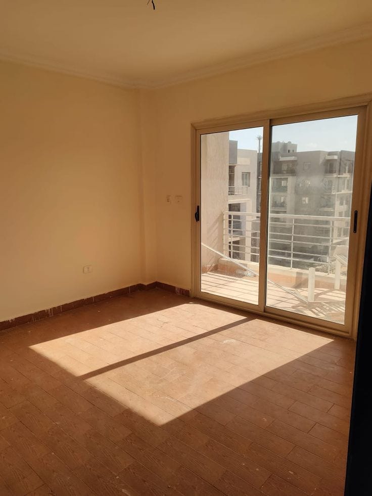 01 Bed Furnished Apartment with Lounge — 1 / 1