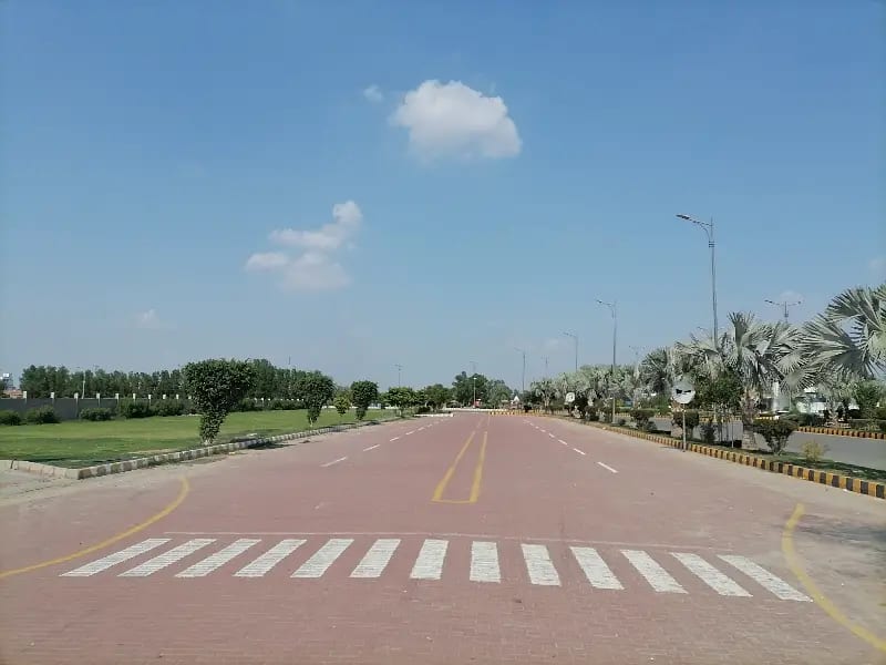 1.10 Crore 10 Marla Residential Plot In Dream Gardens - Phase 2 (Inter City) Is Available For sale — 1 / 1