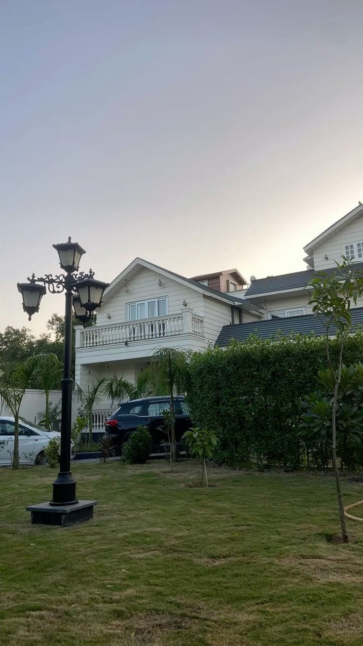 Good On Excellent Location 5 Marla House For sale In Citi Housing Society — 1 / 1