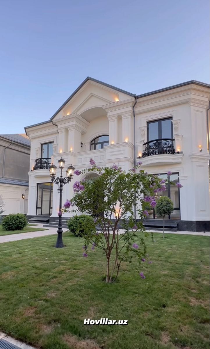 Luxury Farm House — 1 / 1