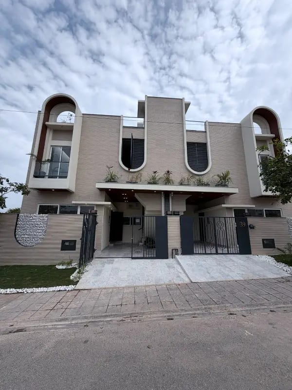 3.85 Crore 5 Marla 4 Bedroom Double Unit House For Sale In DHA Phase 5 Islamabad Sector F — 1 / 1