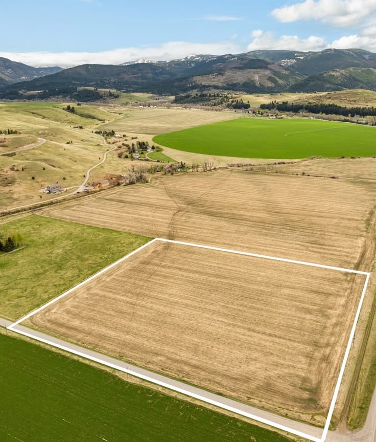 1 Kanal Pair Plot Available In Sector A — 1 / 1