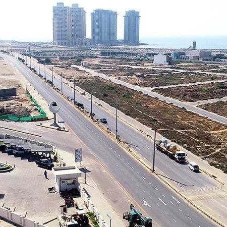Exclusive Sea Front Commercial Plot In Karachi A Once In A Lifetime Investment Opportunity — 1 / 1