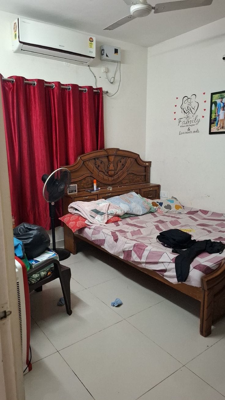 Flat For Sale Near Bahria Phase 4 Gate Near Main GT Road — 1 / 1