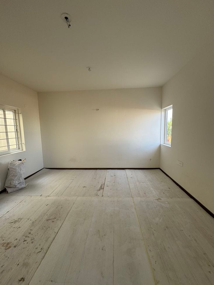 FLAT FOR SALE DHA PHASE 4 — 1 / 1
