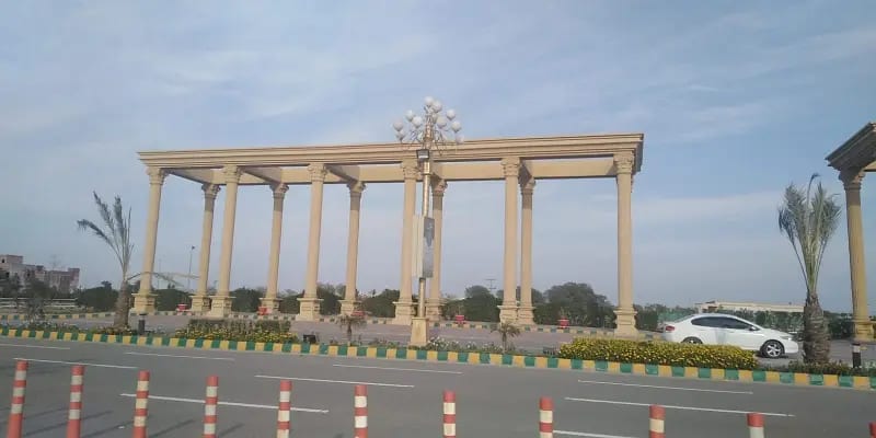 98 Lacs 5 Marla Residential Plot In Stunning Royal Orchard - Block D Is Available For sale — 1 / 2