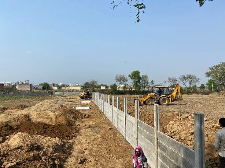 5 Marla CORNER Plot Available For Sale — 1 / 1