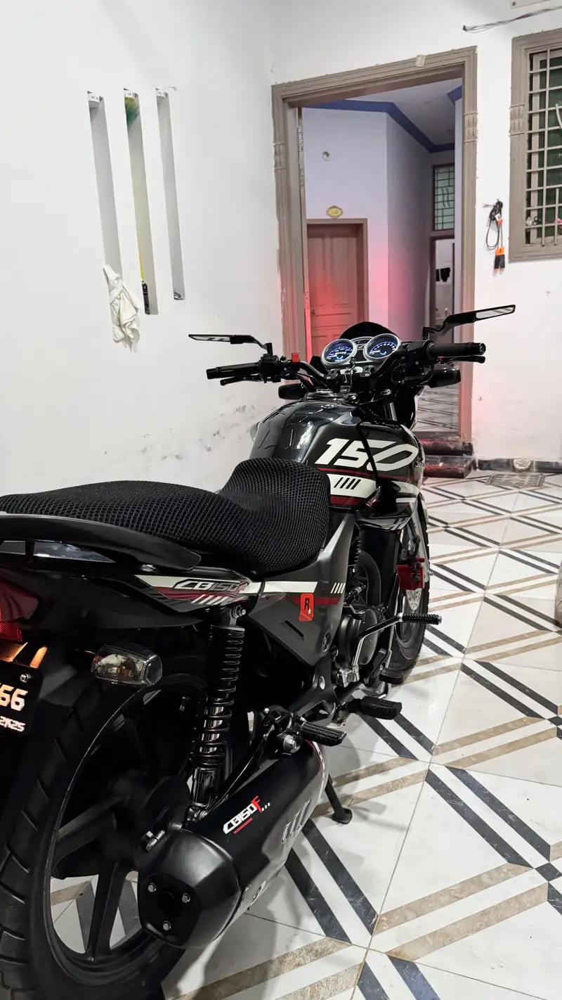 4.84 Lac Honda cb150f 2025 — 1 / 1