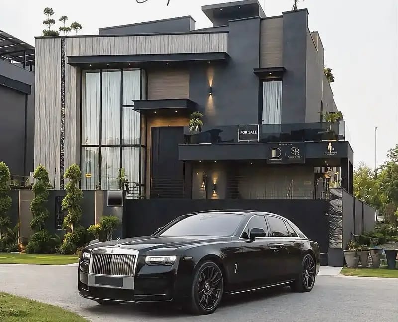 7.99 Crore Brand New Ultra Luxury Designer House | Grand Modern Elevation | Prime DHA Location — 1 / 1