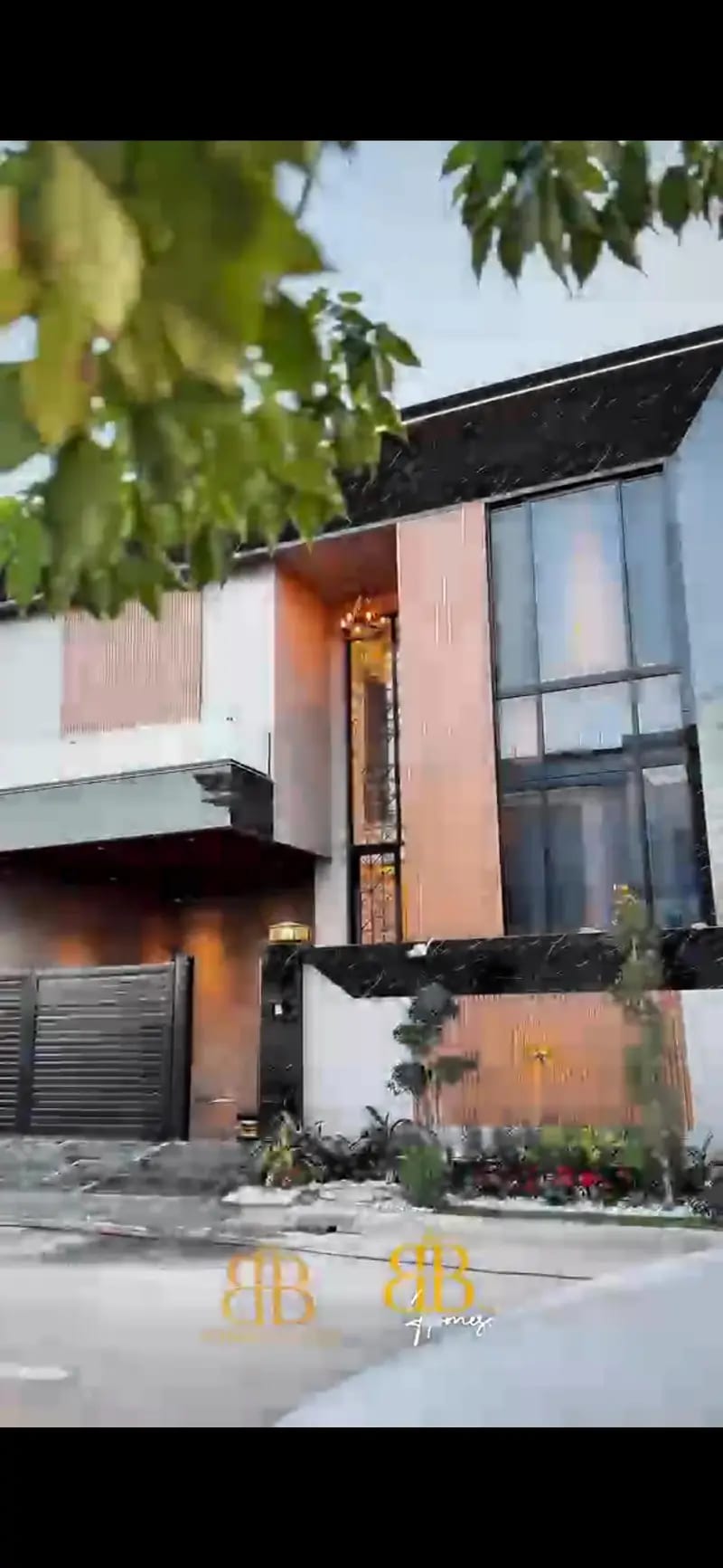 7.15 Crore 9 marla 72 SQFT — 1 / 1