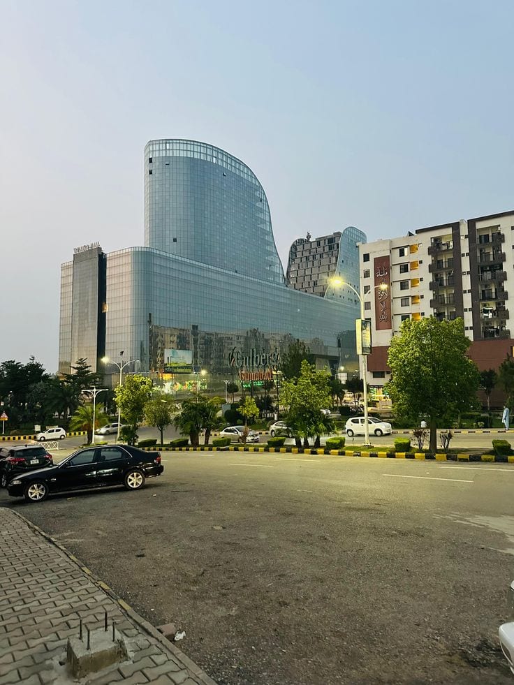 Gulberg Greens Main Boulevard Commercial Plot For Sale — 1 / 1