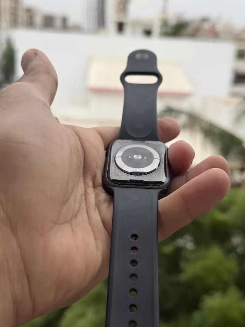 Apple watch series 4 44mm — 1 / 1