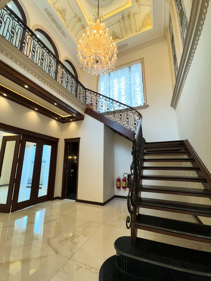 VERY BEAUTIFUL 10 MARLA UPPER PORTION [LOWER PORTION LOCKED] AVAILABLE FOR RENT — 1 / 1