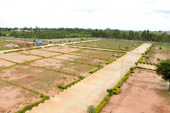 10 Marla Plot For Sale — 1 / 1