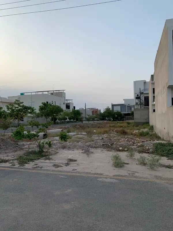 2.97 Crore Prime Location Buch Executive Villas Residential Plot Sized 17 Marla — 1 / 1