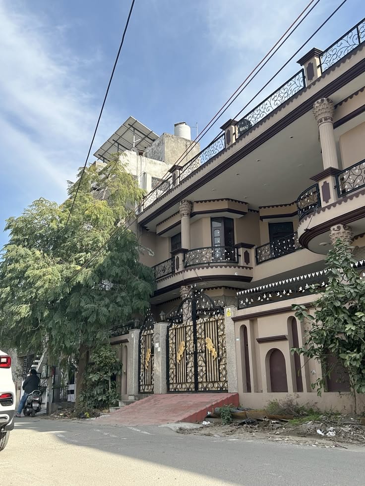 Aesthetic Near To Park Farm House Of 6 Kanal For Sale Is Available — 1 / 1