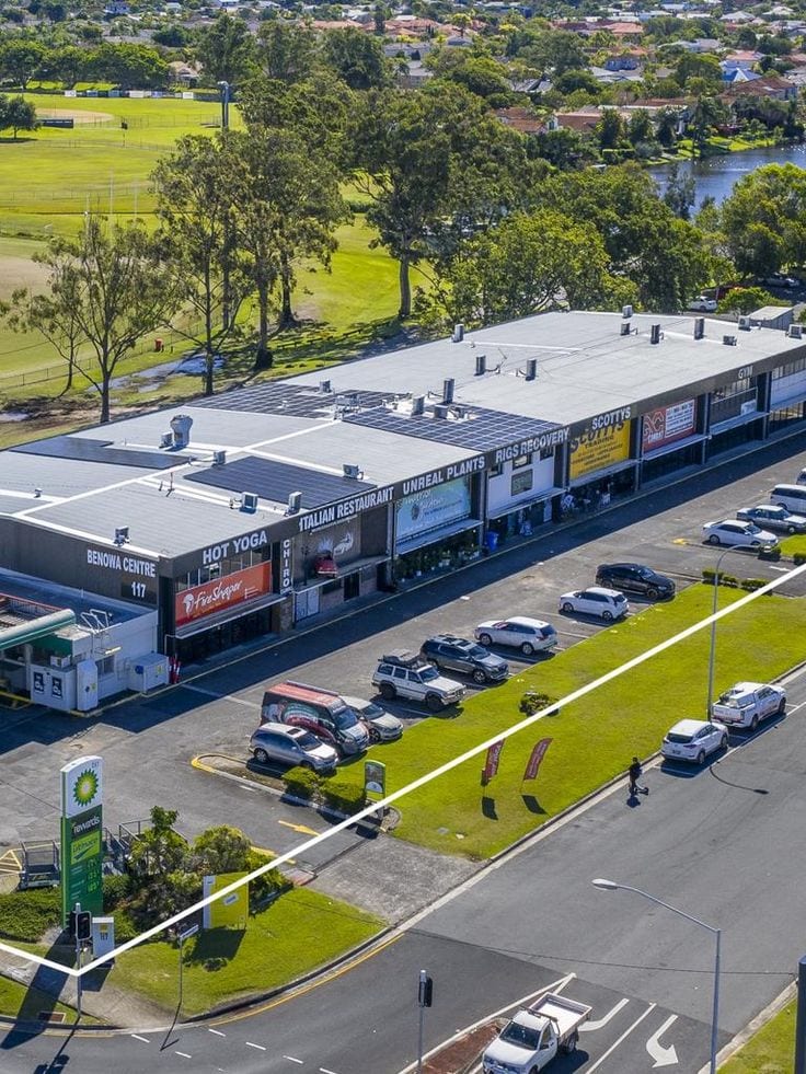 Direct Deals Marketing Offers Prime Location Commercial Plot Available On 320 Fit Main Boulevard With Parking — 1 / 1